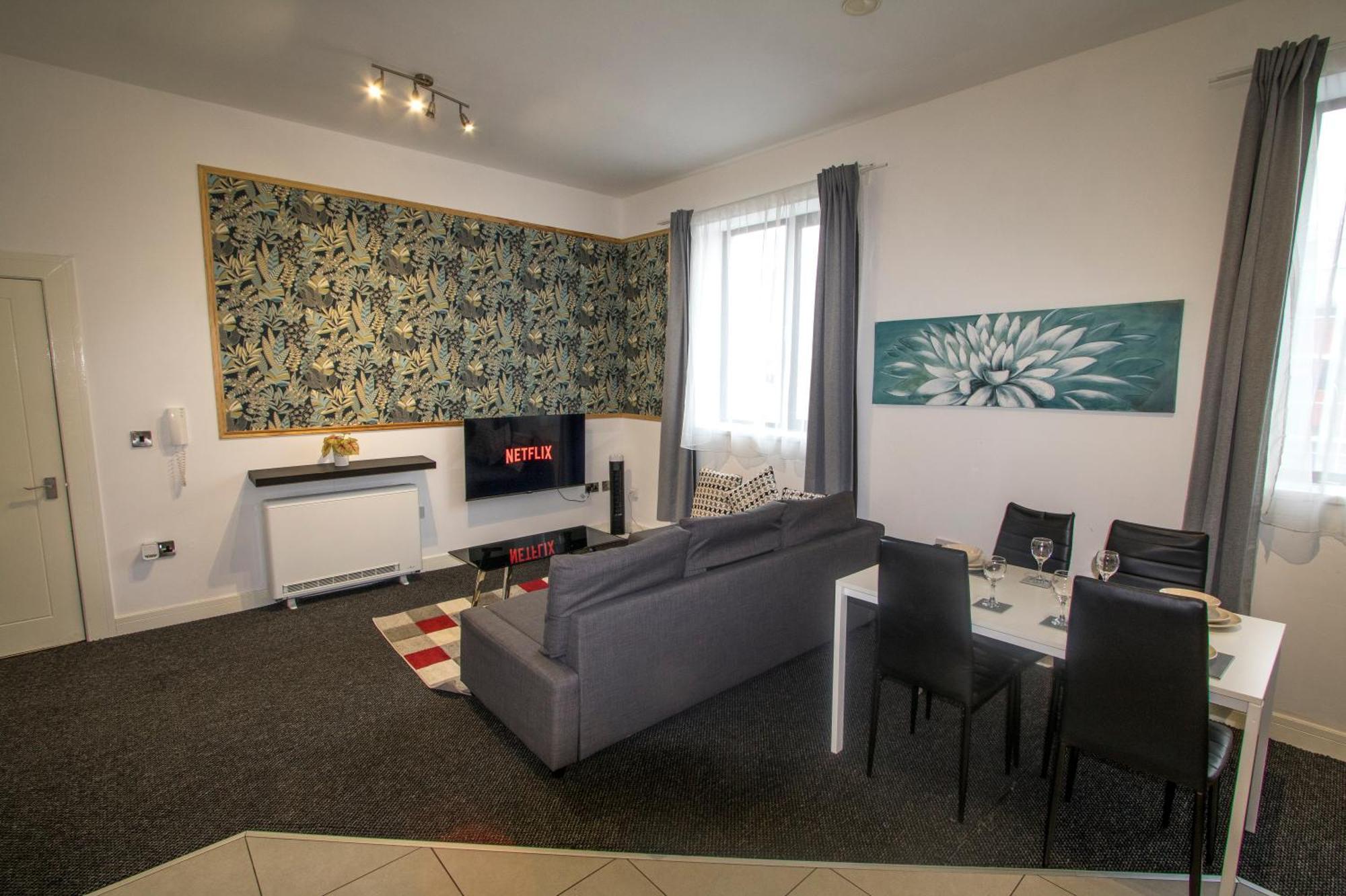 Ideal For Groups - 2 Bedroom Apartment - Free Parking, Transit Links, Close To Stadiums Manchester Exterior photo